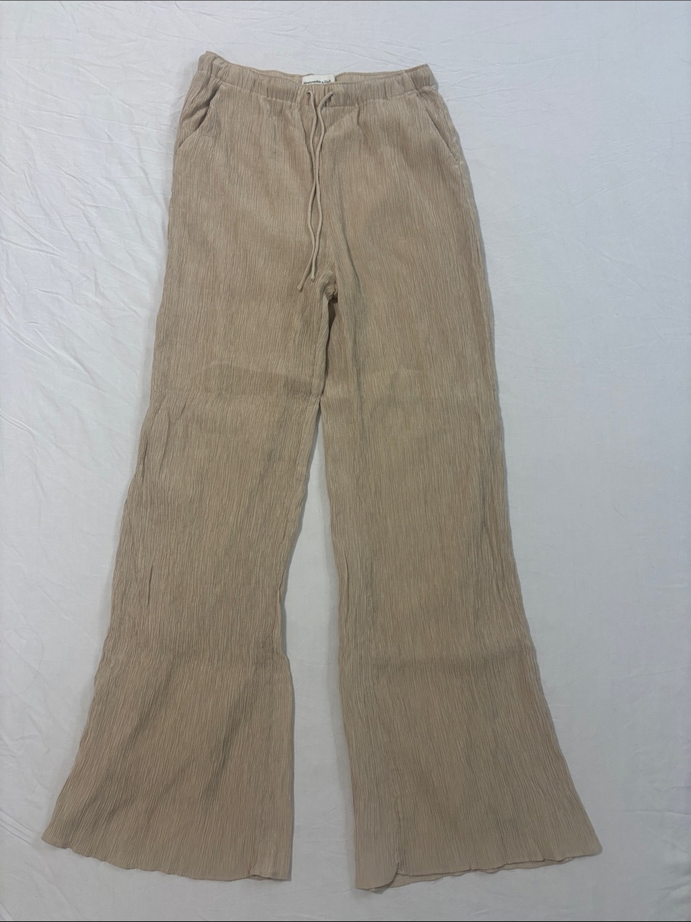 Abercrombie & Fitch Wide Leg Pants in Beige/Tan